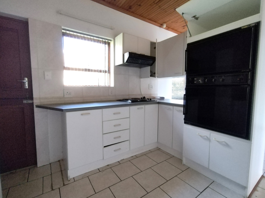 3 Bedroom Property for Sale in Wavecrest Eastern Cape